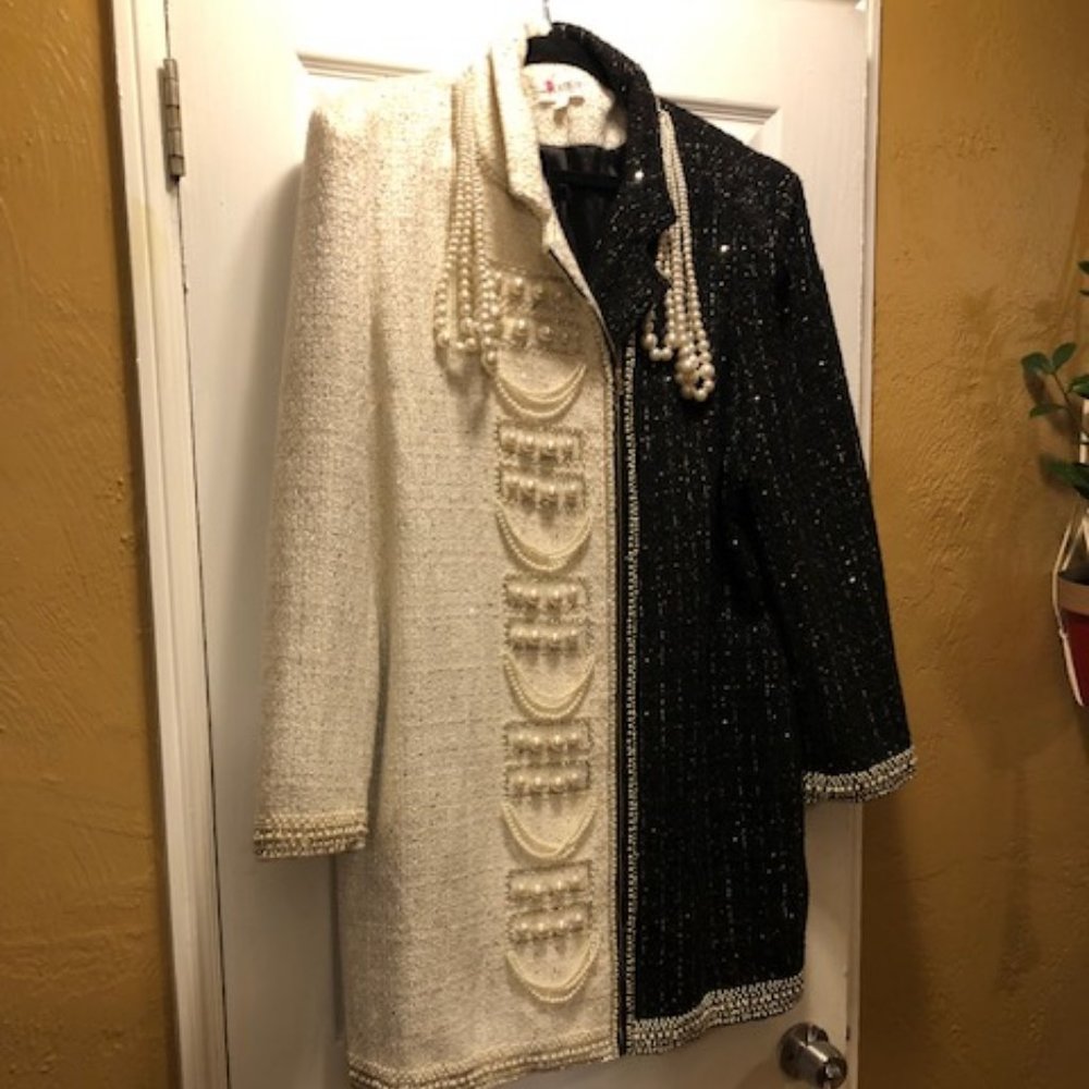 L'atiste Dress, Black & White, With Pearls & Sequin, great condition, size 2X